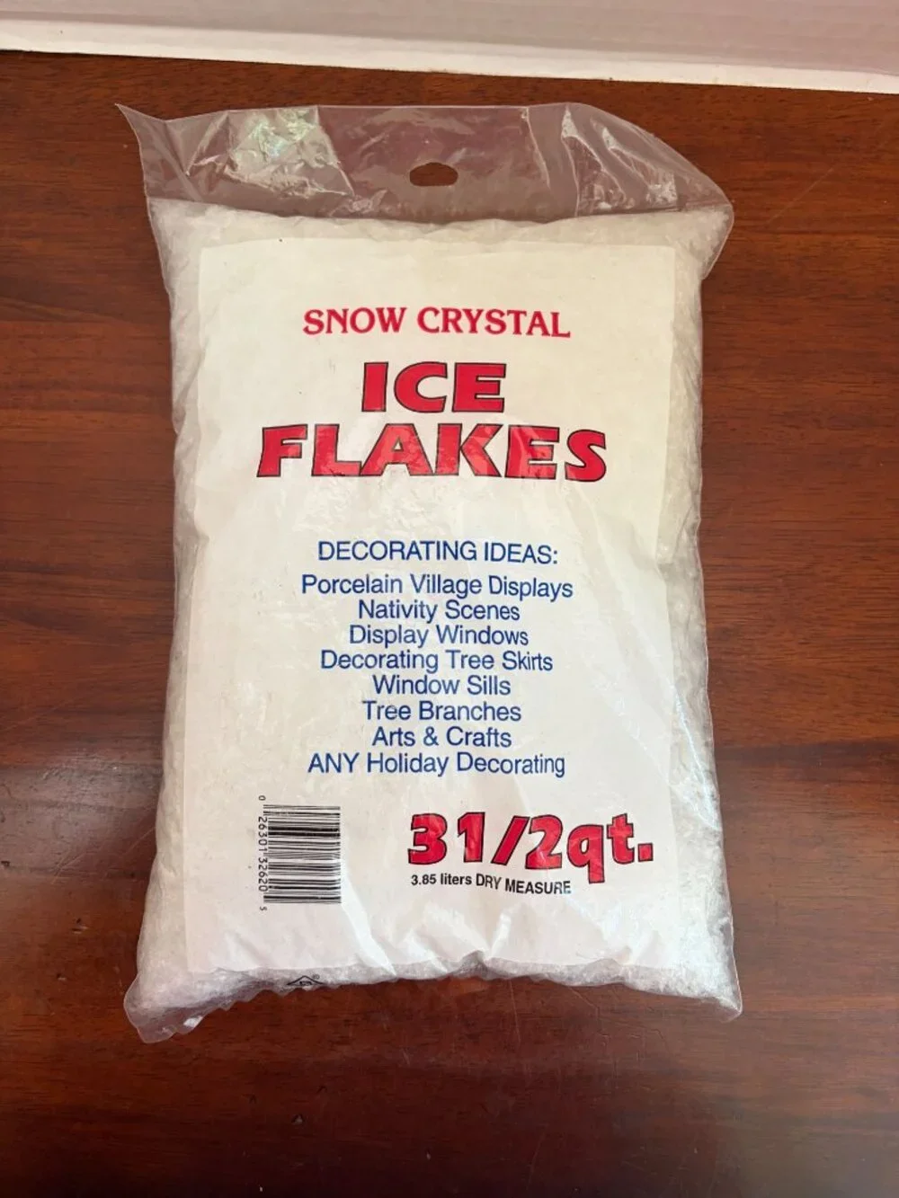 Vintage 3 1/2 Quarts Snow Crystal Ice Flakes, 1980's